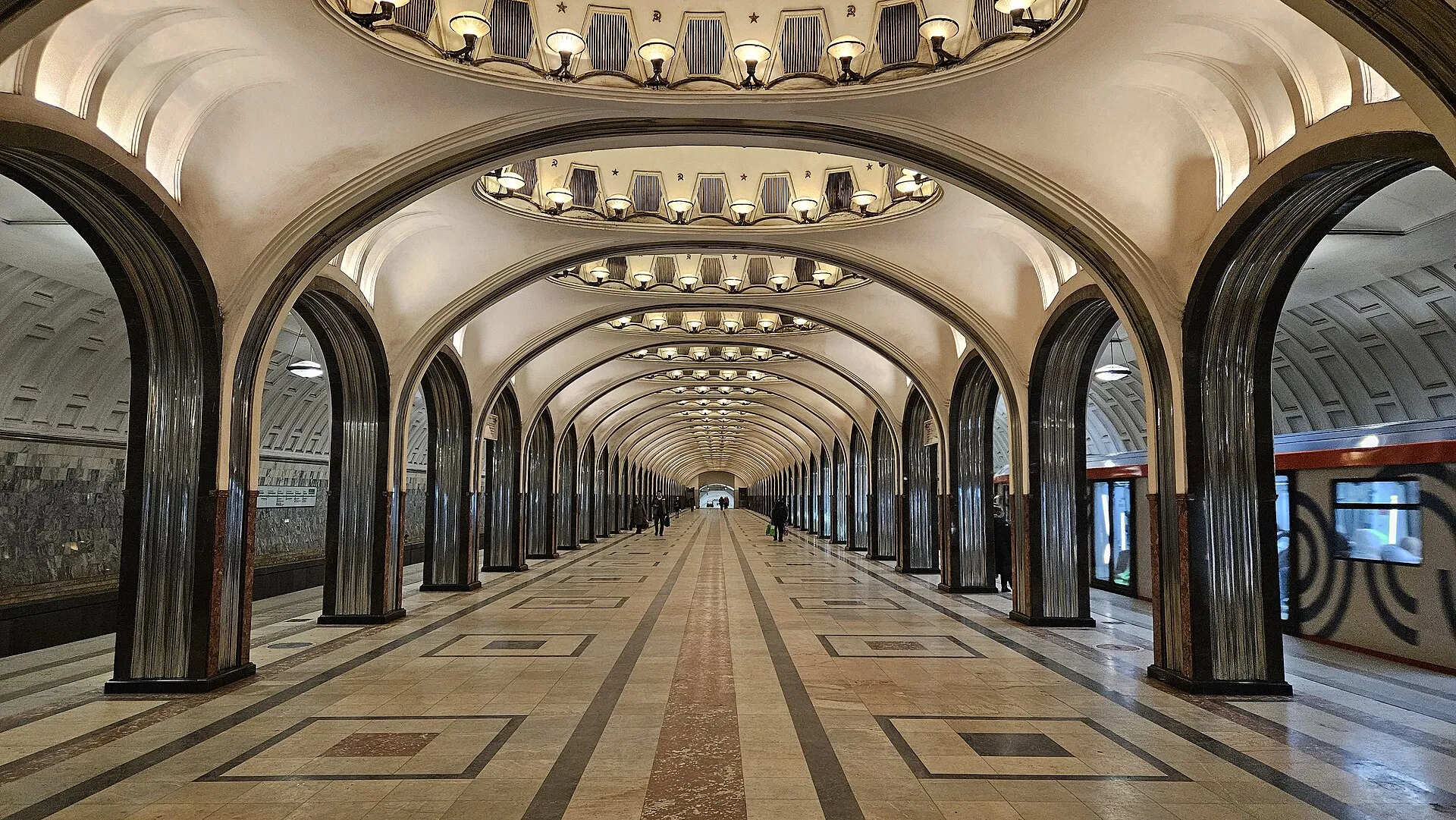 Moscow Metro opens historical image 1